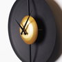 Wallity APS138LSAA Reloj de Pared Decorativo de Metal Dorado y Negro